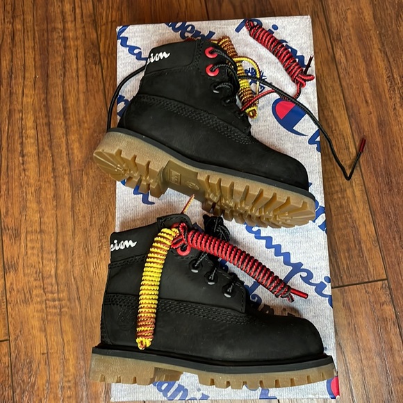 Timberland x Champion Waterproof Toddler Boots - Picture 3 of 5